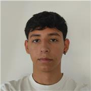 Profesor de la eso sin titulación y sin experiencia, imparte clases de forma online y presencial según la cercanía.