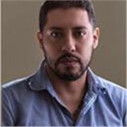 Fotografo profesional en el área de moda, comercial, publicitaria, automotriz, eventos, entre otros