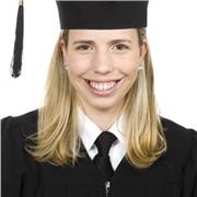 Estudiante de último curso de Física, también con un buen nivel de Inglés. Puedo dar clasws de Física, mates e inglés