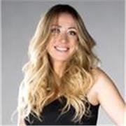 Elevate your English and reach your language goals with Gabriella, a seasoned teacher and polyglot who understands your learning j