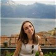 Studentessa diplomata in ragioneria offre aiuto compiti
