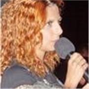 Ho tanta esperienza come aiuto compiti ai bambini perché mi piace molto insegnare a loro, insegnavo anche in palestra 