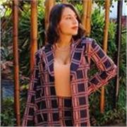 Ciao sono Martina e sono una professoressa di lingue. Offro ripetizioni di Inglese, spagnolo e italiano per stranieri. contattami.