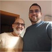 Apasionado por la enseñanza. Experiencia en mi país de retorno (Venezuela) en asesorias a estudiantes de primaria y bachillerato.