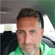 Istruttore di tennis con 15 anni di esperienza impartisce lezioni private singole o di gruppo!