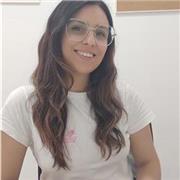 Soy psicóloga sanitaria. Ofrezco clases de apoyo para la opción de psicología.