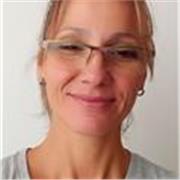 Profesora de inglés especializada en literatura y escritura. Diplomada en neurociencias para la educación