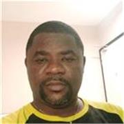 DaF-Tutor, der Lernende aller Altersgruppen unterrichtet oder betreut.