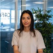 Tutrice pour le soutien scolaire, l'aide aux devoirs et les langues
