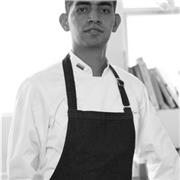 profesor de cocina, dedicado a aprender y enseñar cocina, panadería y pastelería a todo tipo de personas