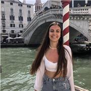 Soy Gema, enfermera y actualmente estudiante de medicina. Ofrezco clases particulares de biología, anatomía, o cualquier asignatura relacionada con enfermería
