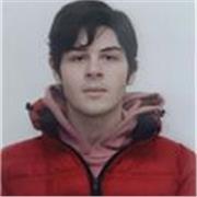 Trepidante di condividere la mia passione per l'inglese con bambini e ragazzi.