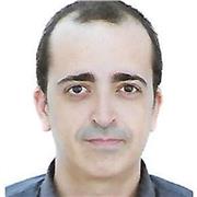 Tuteur pour le soutien scolaire donne des cours particuliers pour écolier et/ou lycéen