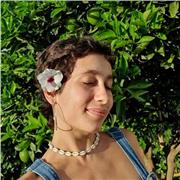 Titulada en Bachillerato de artes. Mi objetivo es ayudarte a descubrir y mejorar tus habilidades artísticas de manera personal.