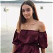 Ex studentessa del liceo artistico diplomata impartisce lezioni di disegno
