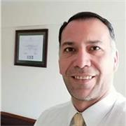 Se buscan profesores de Derecho