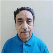 Prof titulaire d une licence en anglais et du DALF c2 en français,actuellement en retraite, donne cours de français en ligne .