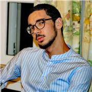 Étudiant jeune et passionné par la culture anglo-américaine prêt à transmettre sa passion et ses connaissances !