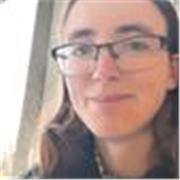 Estudiante de cuarto año del Grado de Español: Lengua y Literatura (UCM). Experiencia en clases particulares no oficiales.