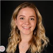 My name is Mariska! I am a Biomedical Science graduate and currently studying Dentistry. Let me help you with biology!