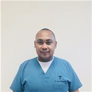 Psicólogo, realiza acompañamiento en etapas escolares, brindando asesorías en las diferentes áreas del conocimiento y crecimiento