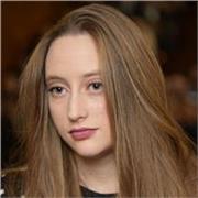 Psicologa abilitata, Master RCS Academy – Corriere della Sera. Lavoro con studenti e professionisti, in presenza e FAD.