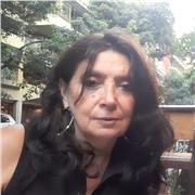 Mis clases se adaptan a las necesidades de cada alumno. Doy clases de apoyo para alumnos en edad escolar. Preparo alumnos para exámenes internacionales A1, A2, B1, B2, C1, C2. Doy clases de conversación a viajeros, empresarios etc