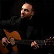 Clases de guitarra flamenca en grupo de 3-4 personas. Acompañando por cantaores flamencos