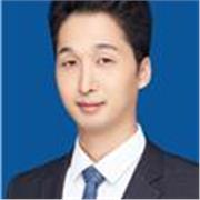 Hallo, ich unterrichte Mathematik für alle Alterklassen. Ich habe einen Master of Science in Maschinenbau.