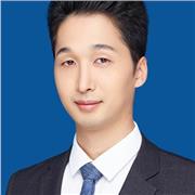 Hallo, ich unterrichte Mathematik für alle Alterklassen. Ich habe einen Master of Science in Maschinenbau.