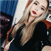 Realizadora audiovisual con enfasis en artes visuales y sonido directo para la creación de podcast y postproduccion sonora de cine y tv. Soy cineasta