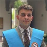 Licenciado en Historia del Arte con experiencia en niveles de primaria y secundaria 