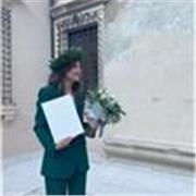 Studentessa di pittura e scultura e laureata in nuove tecnologie dell’arte (arti grafiche, modellazione 3d). Attualmente sono laureanda in scenografia per il cinema e Tv presso l’accademia di belle arti di Roma. Sono disponibile per corsi di disegno, dise