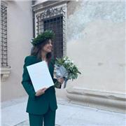 Studentessa di pittura e scultura e laureata in nuove tecnologie dell’arte (arti grafiche, modellazione 3d). Attualmente sono laureanda in scenografia per il cinema e Tv presso l’accademia di belle arti di Roma. Sono disponibile per corsi di disegno, dise