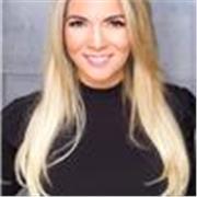 Soy profesora infantil y he estudiado varias carreras más en el área de psicología y humanidades. Soy comunicadora y locutora. 