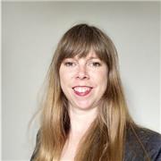 Native English tutor with 9 years experience offering private online sessions using multi-modal techniques