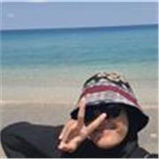 Als Muttersprachlerin des Indonesischen biete ich einen dynamischen und unterhaltsamen Indonesischkurs mit verschiedenen Themen an