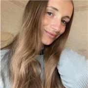 C’è bisogno di capirci qualcosa in più, in questo mondo multimediale. E io potrei essere l’insegnante di comunicazione perfetta!