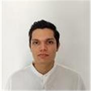 Economista, adminsitrador y abogado que imparte clases nivel licenciatura