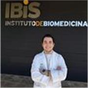 Graduado en Biomedicina por la Universidad de Sevilla y Máster en Neurociencia 
