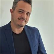 Abogado dedicado a la docencia. Profesor Universitario UBA