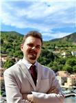 Dottorando di ricerca impartisce lezione in tutti i campi del diritto