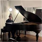 I provide online lessons for adult learners of the piano. 