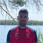 Doctorando en álgebra i combinatoria, apasionado por enseñar.