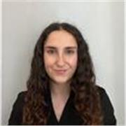 Graduada en Bioquímica, apta para dar clases de Biología y Química a cualquier edad.