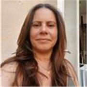 Profesora de inglés, con titularidad. Con años de experiencia, paciencia y pedagogía 