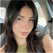 Profesora de inglés, apta hasta un B1, soy estudiante de universidad, pero apasionada en lo que enseño