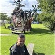 Bonjour ma langue maternelle c’est l’arabe littéraire je parle et j’écris l’egyptien, le soudain, l’algérien et autres