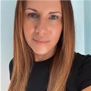 A coach with a practical, structured approach. I help students feel calmer and in control by breaking big goals into small steps