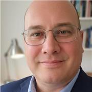 Insegnante di inglese esperto in conversazione coinvolgente: affrontiamo insieme infiniti argomenti per parlare con naturalezza!!!